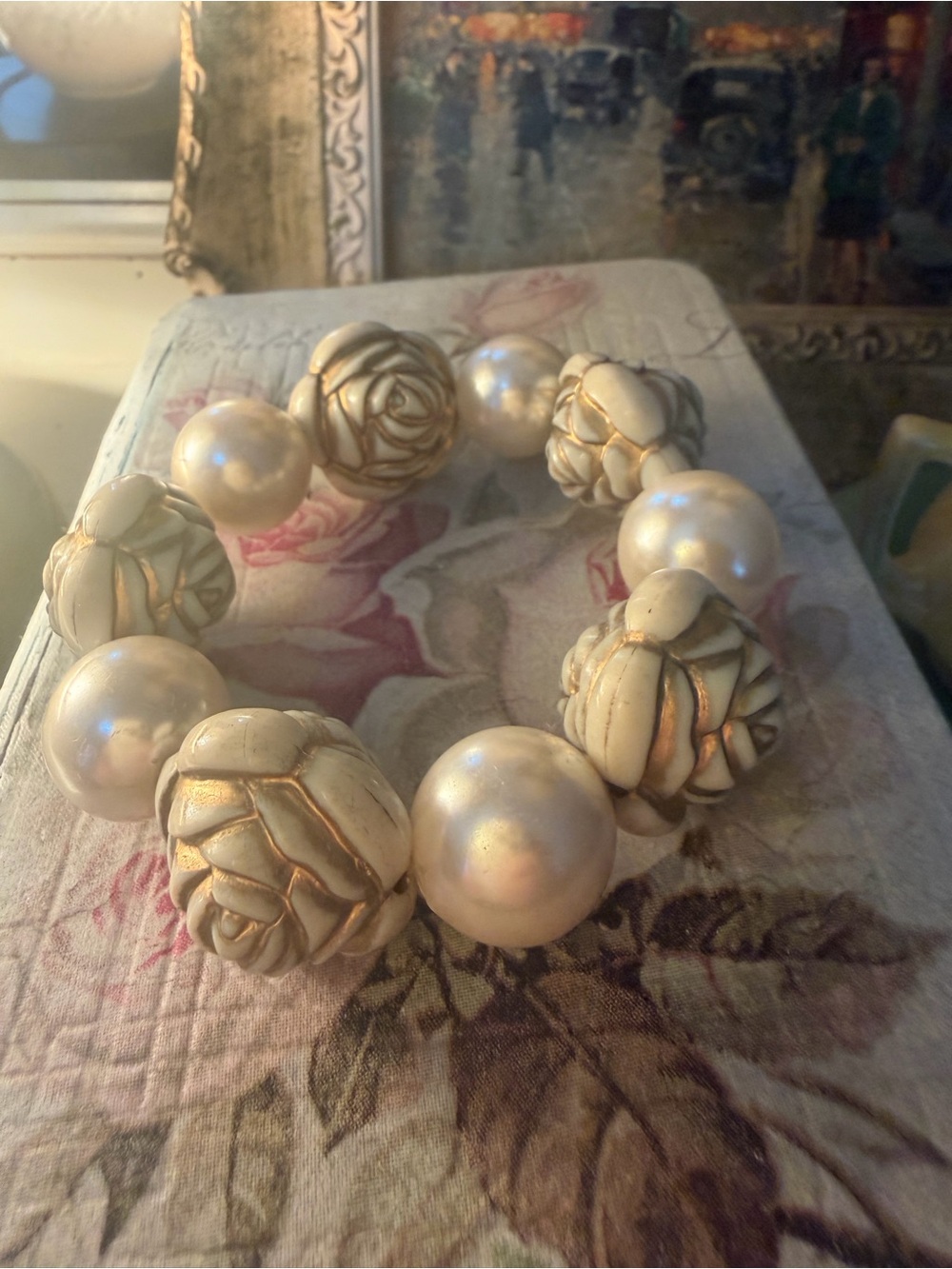 A Rare Bird Classic Pearl and Carved Floral Bead Stretch Bracelet - Ivory
